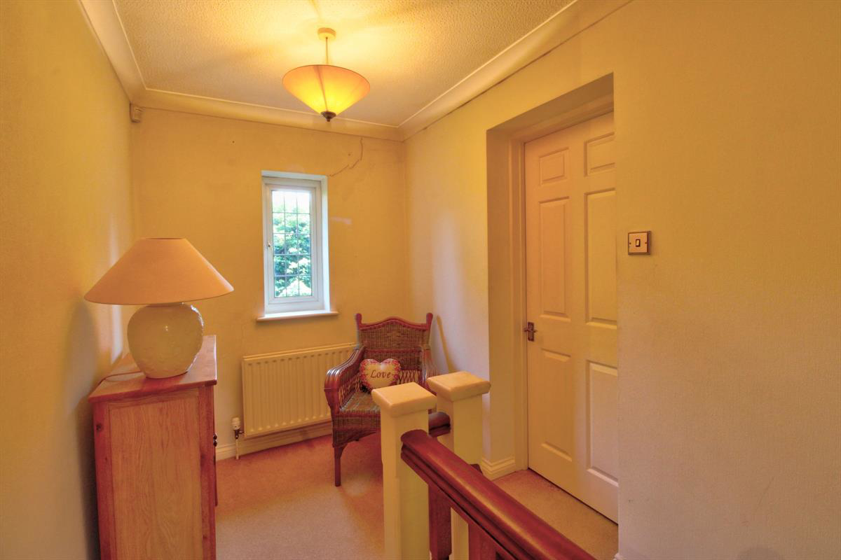 Bakery Close, Roydon, Harlow, photo 10