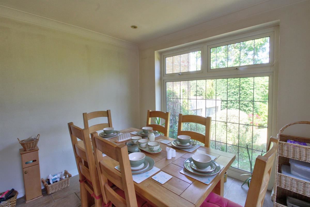 Bakery Close, Roydon, Harlow, photo 7