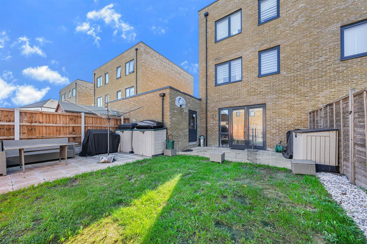Magpie Road, Newhall, Harlow, photo 19