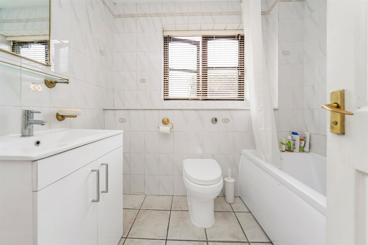 Hampton Gardens, Sawbridgeworth, photo 22