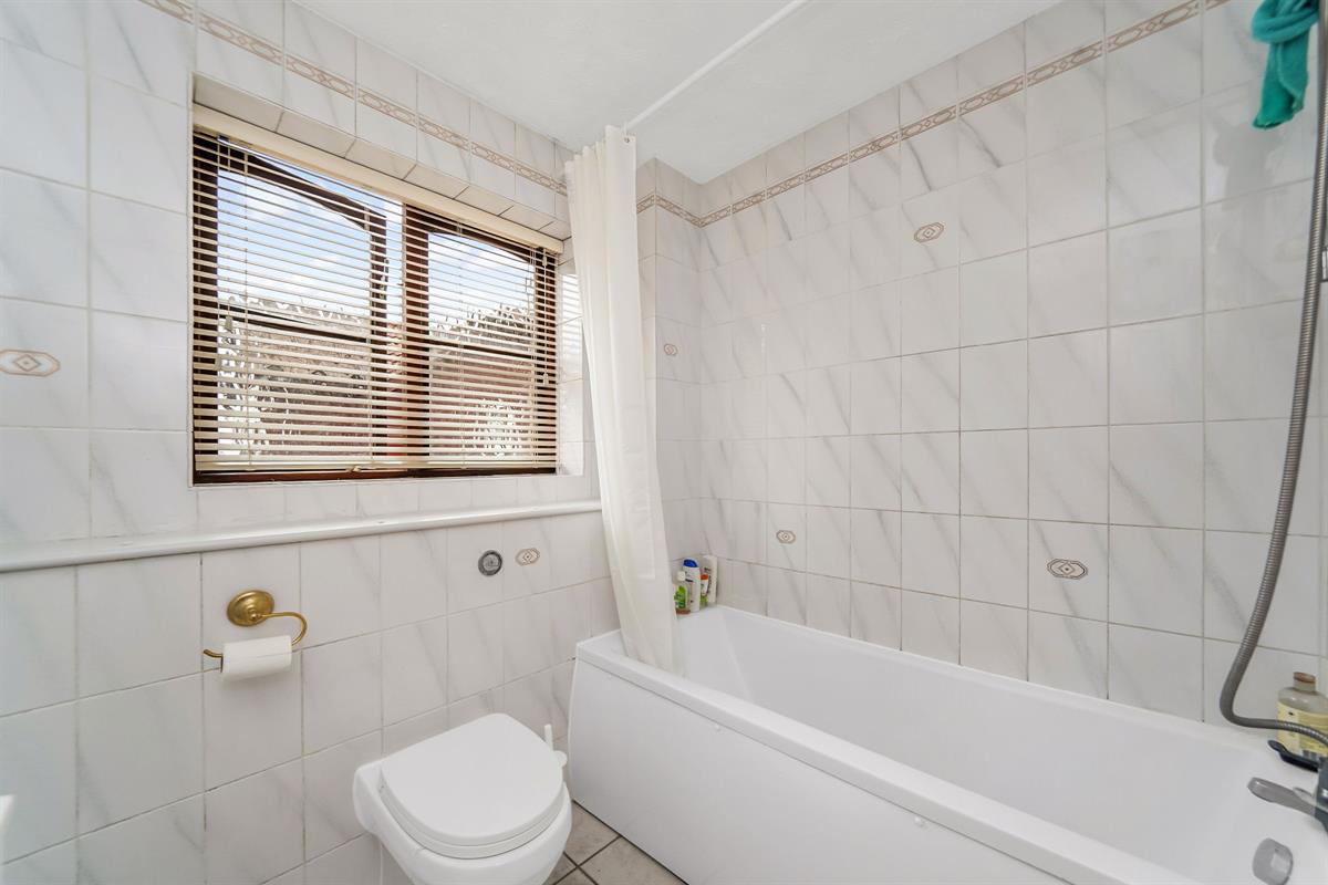 Hampton Gardens, Sawbridgeworth, photo 21