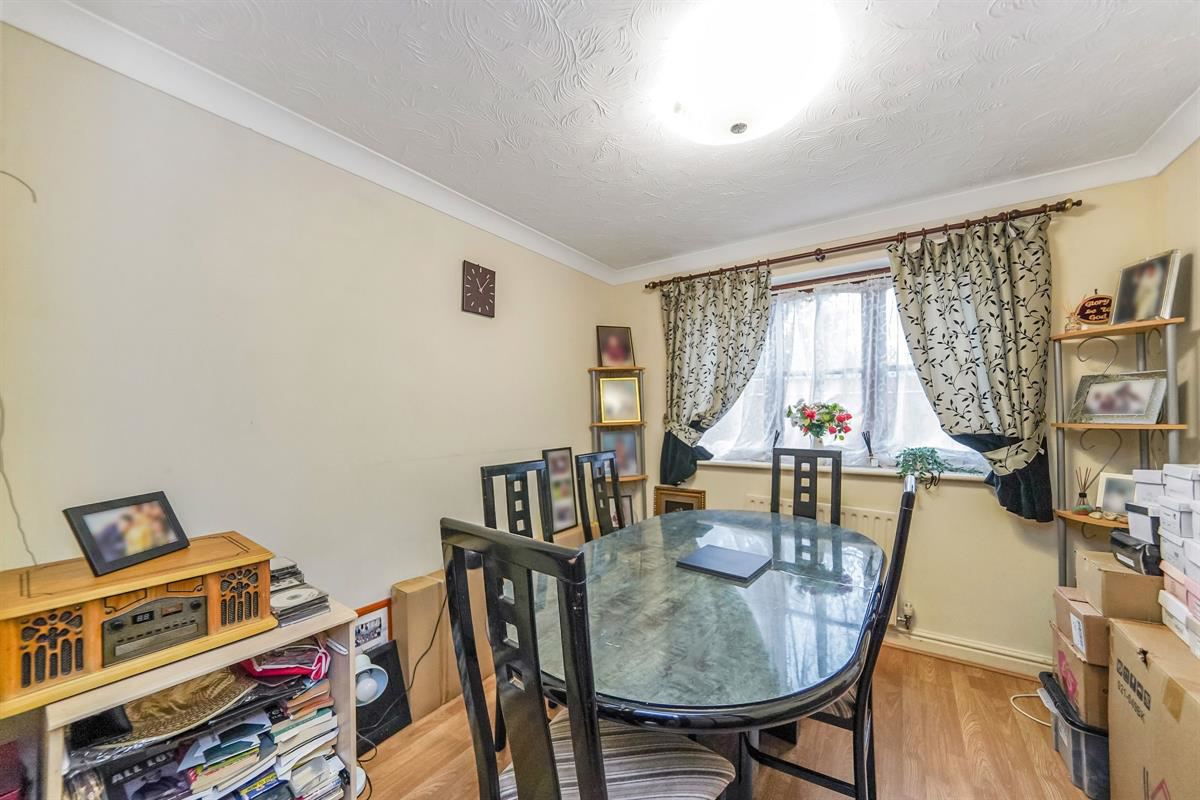 Hampton Gardens, Sawbridgeworth, photo 7
