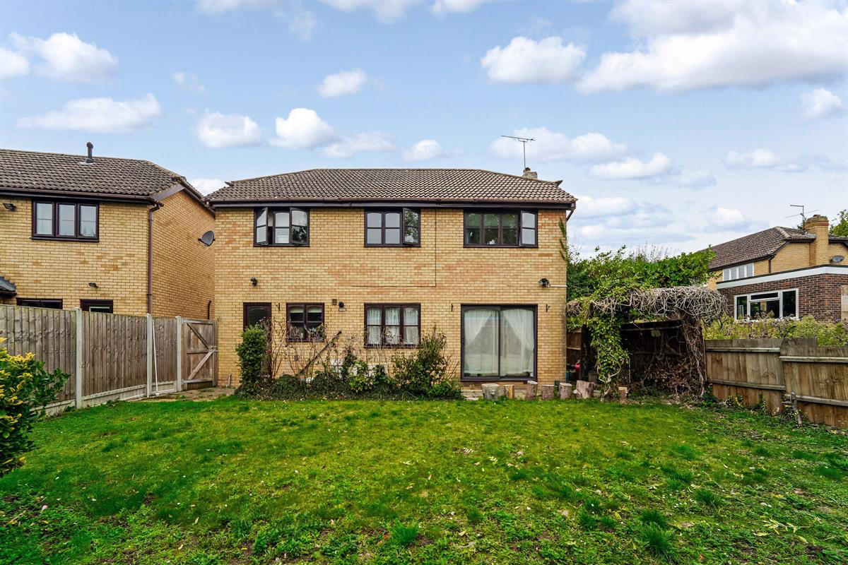 Hampton Gardens, Sawbridgeworth, photo 26