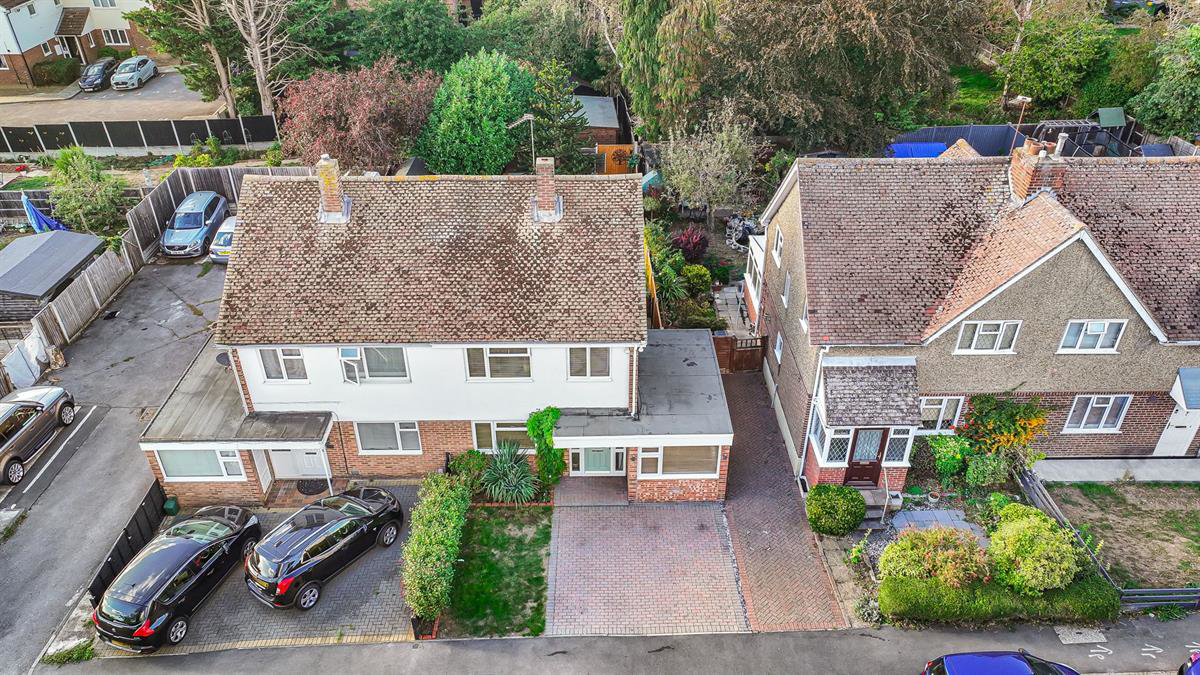 Pyenest Road, Harlow, photo 2
