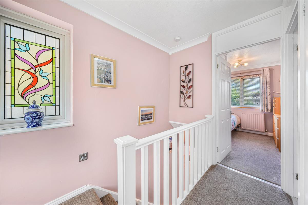 Pyenest Road, Harlow, photo 15