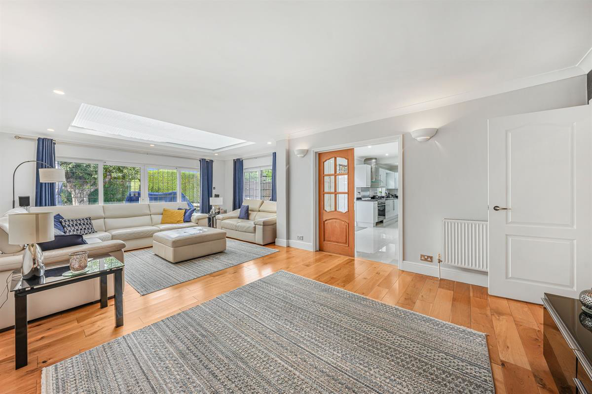 Robarta Lodge, Hamlet Hill, Harlow, photo 5