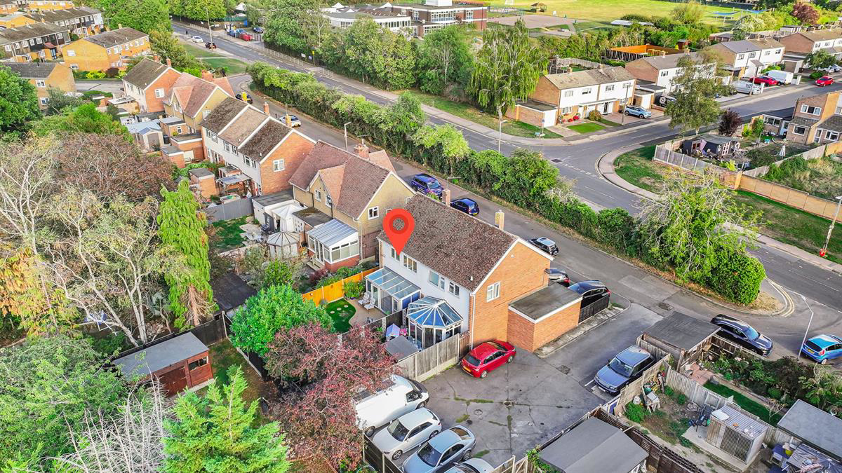 Pyenest Road, Harlow, photo 3
