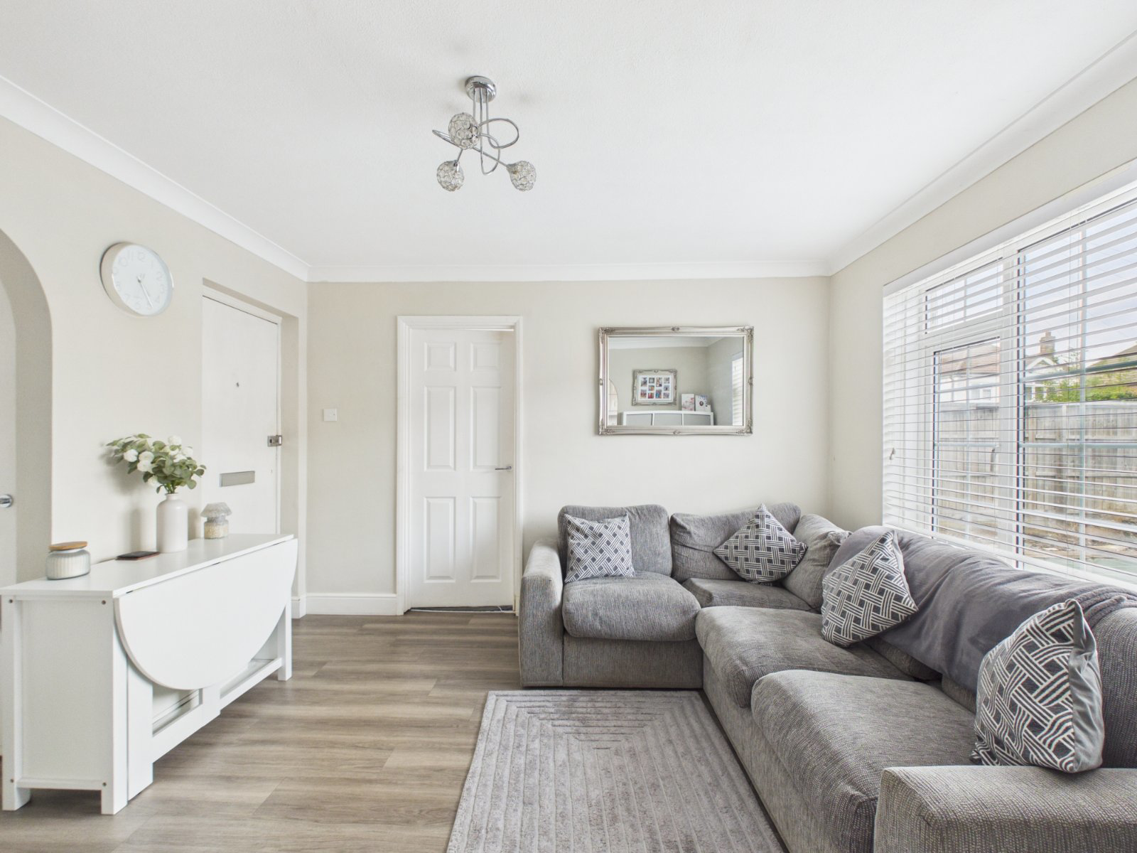 Kenilworth Road, Ashford, Surrey, TW15, photo 5
