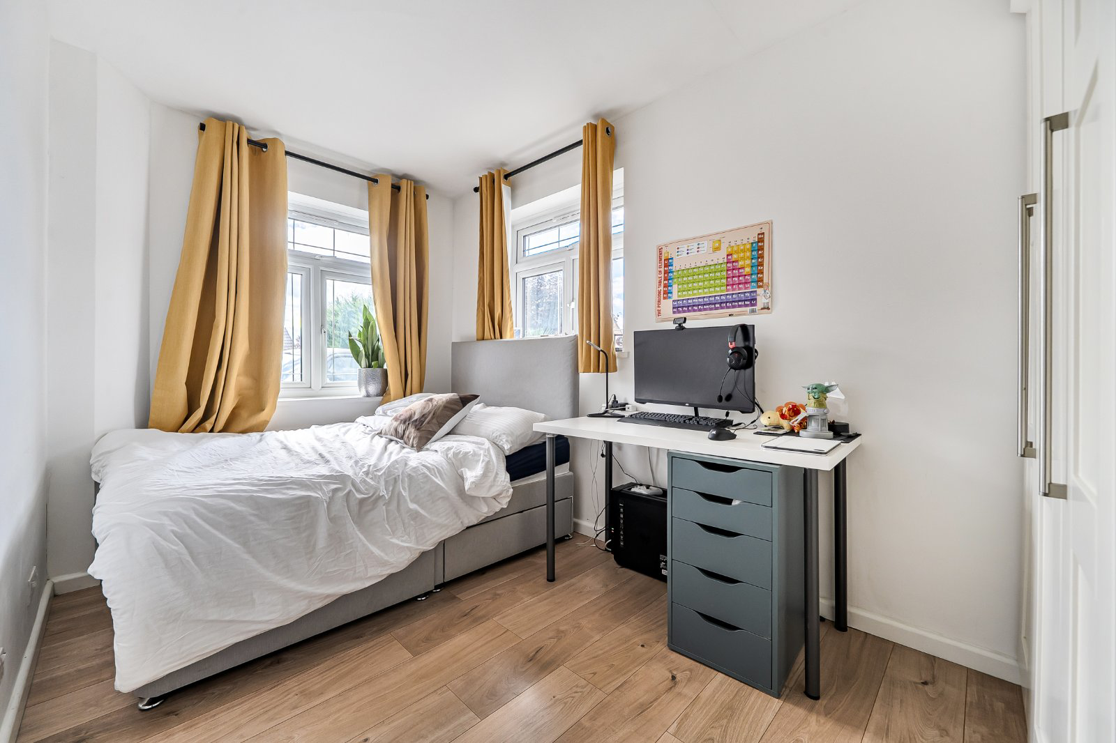 Harkness Road, Burnham, Buckinghamshire, SL1, photo 9