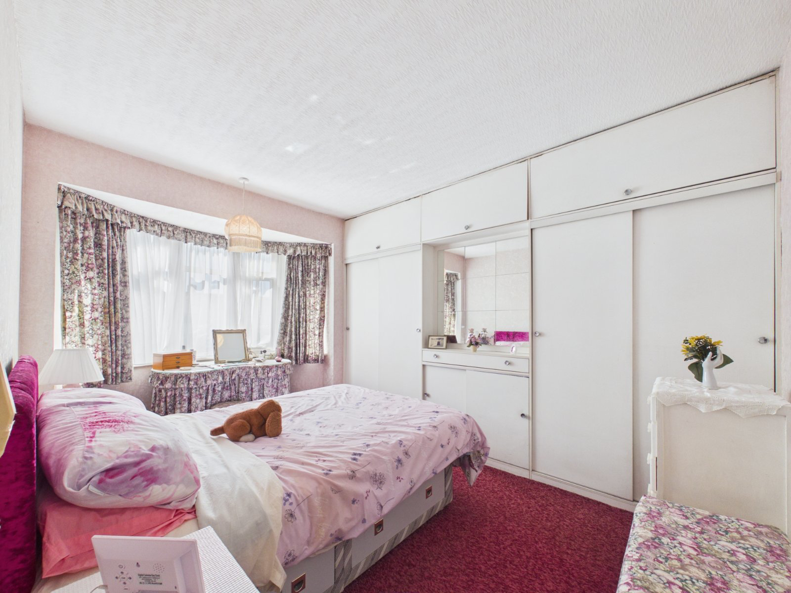 Hounslow Road, Hanworth, Feltham, TW13, photo 4