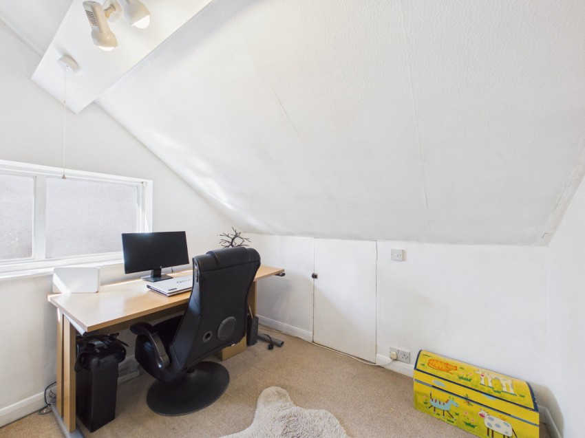 Clockhouse Lane, Ashford, Surrey, TW15, photo 20