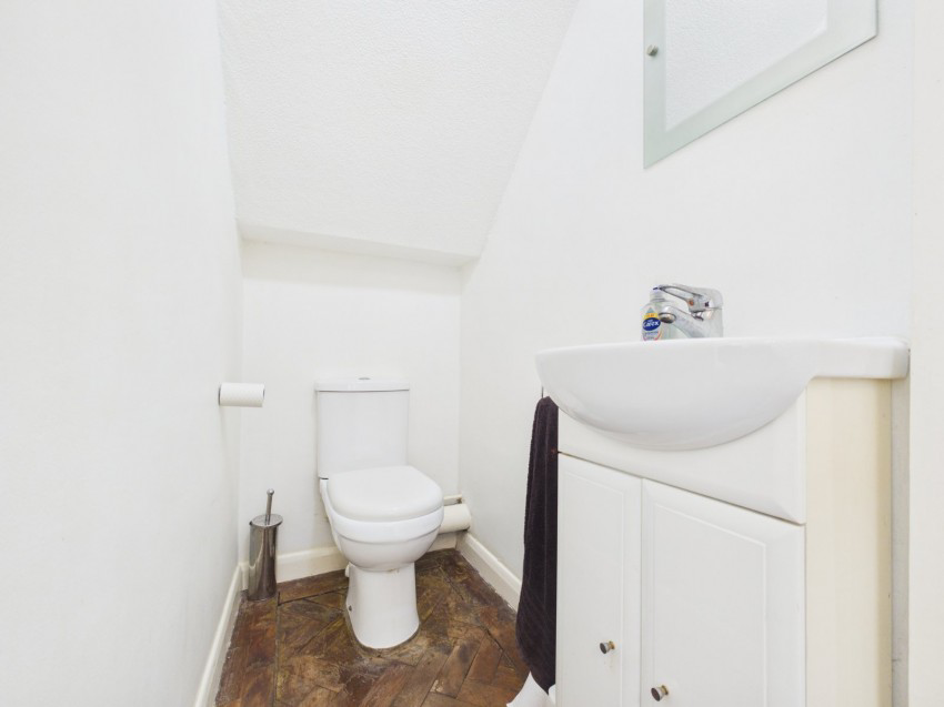 Clockhouse Lane, Ashford, Surrey, TW15, photo 16