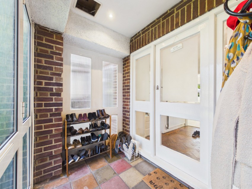 Clockhouse Lane, Ashford, Surrey, TW15, photo 11