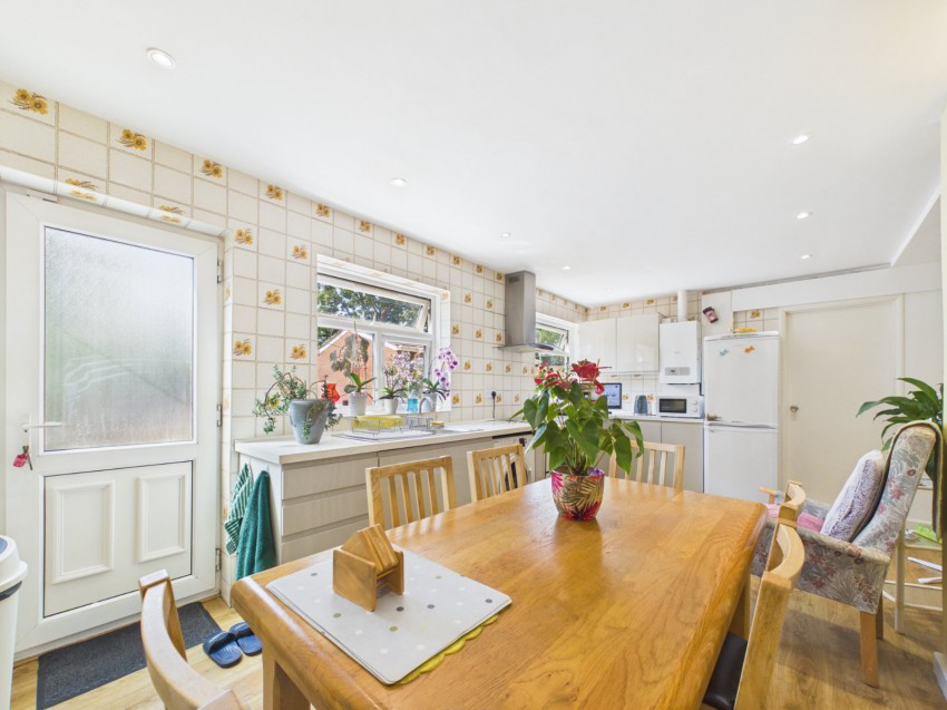 Rosemary Avenue, Hounslow, Middlesex, TW4, photo 5