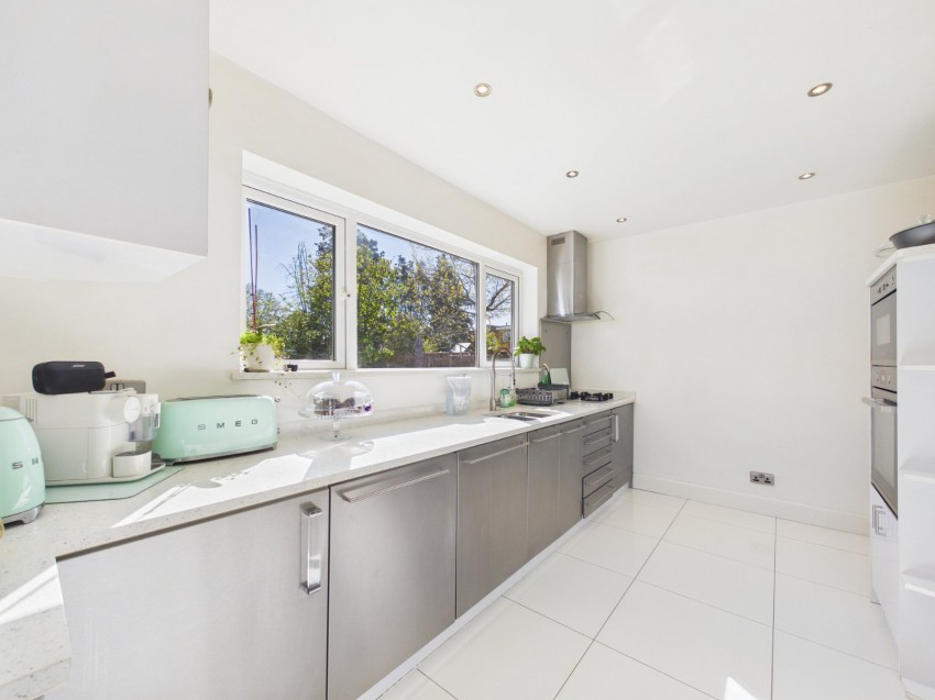 Clockhouse Lane, Ashford, Surrey, TW15, photo 14