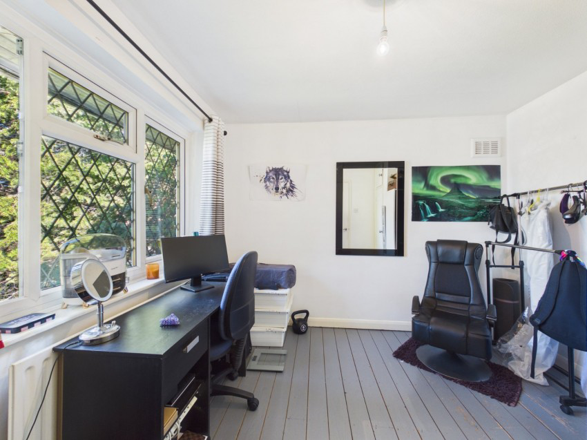 Clockhouse Lane, Ashford, Surrey, TW15, photo 21