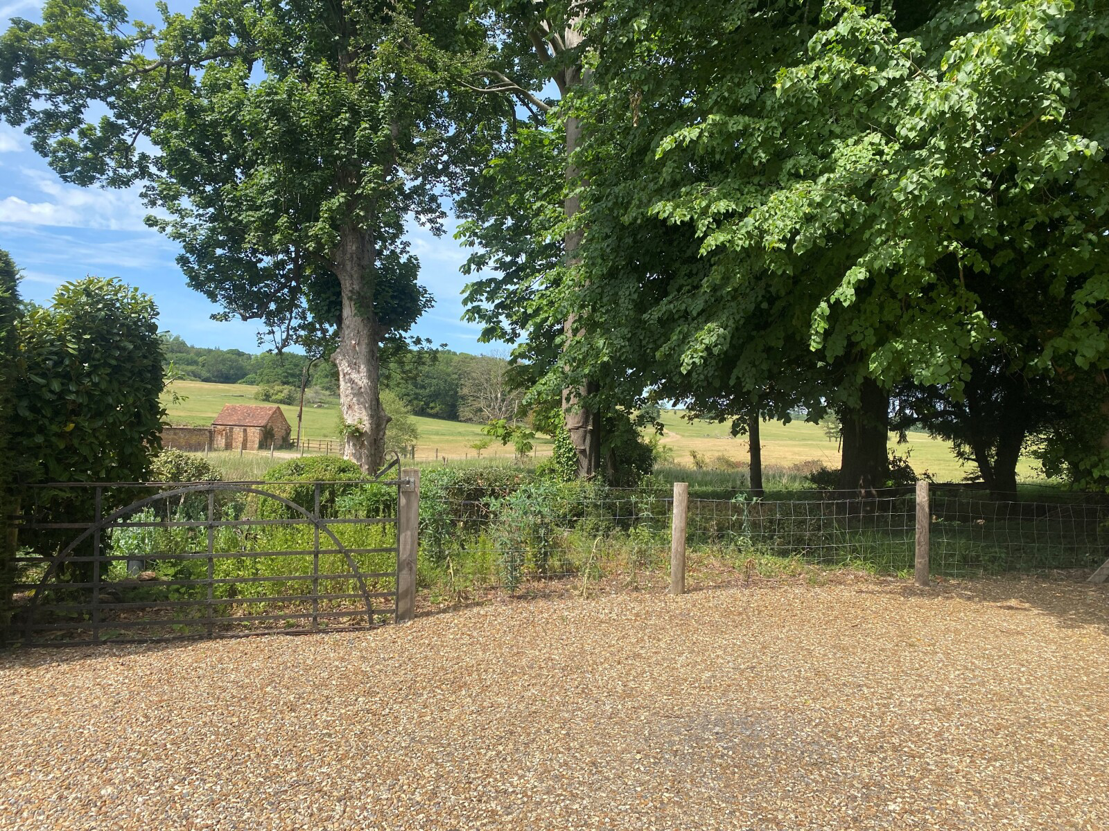 Hedgerley Lane, Gerrards Cross, Buckinghamshire, SL9, photo 3