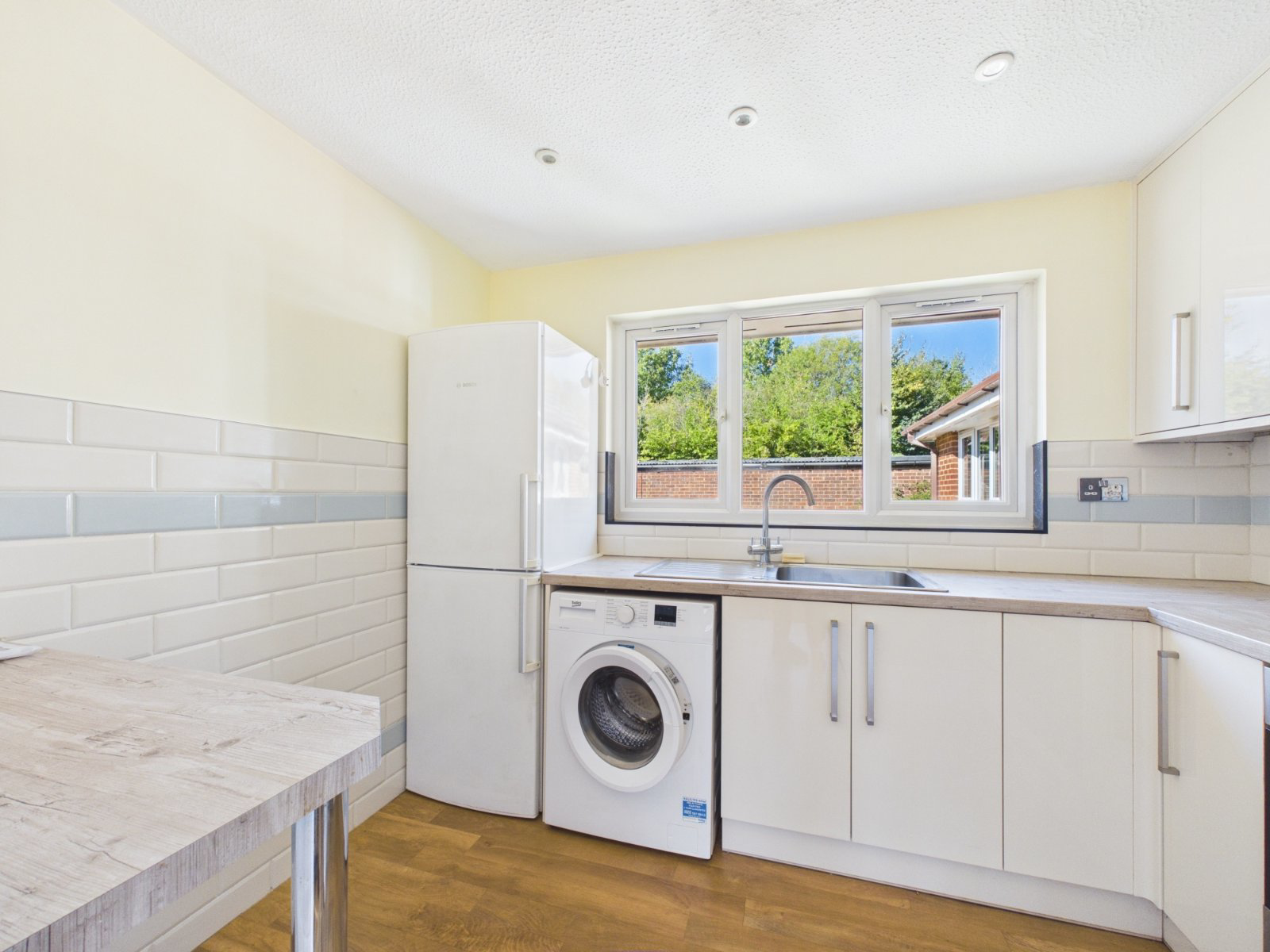 Sycamore Close, Bourne End, Buckinghamshire, SL8, photo 13