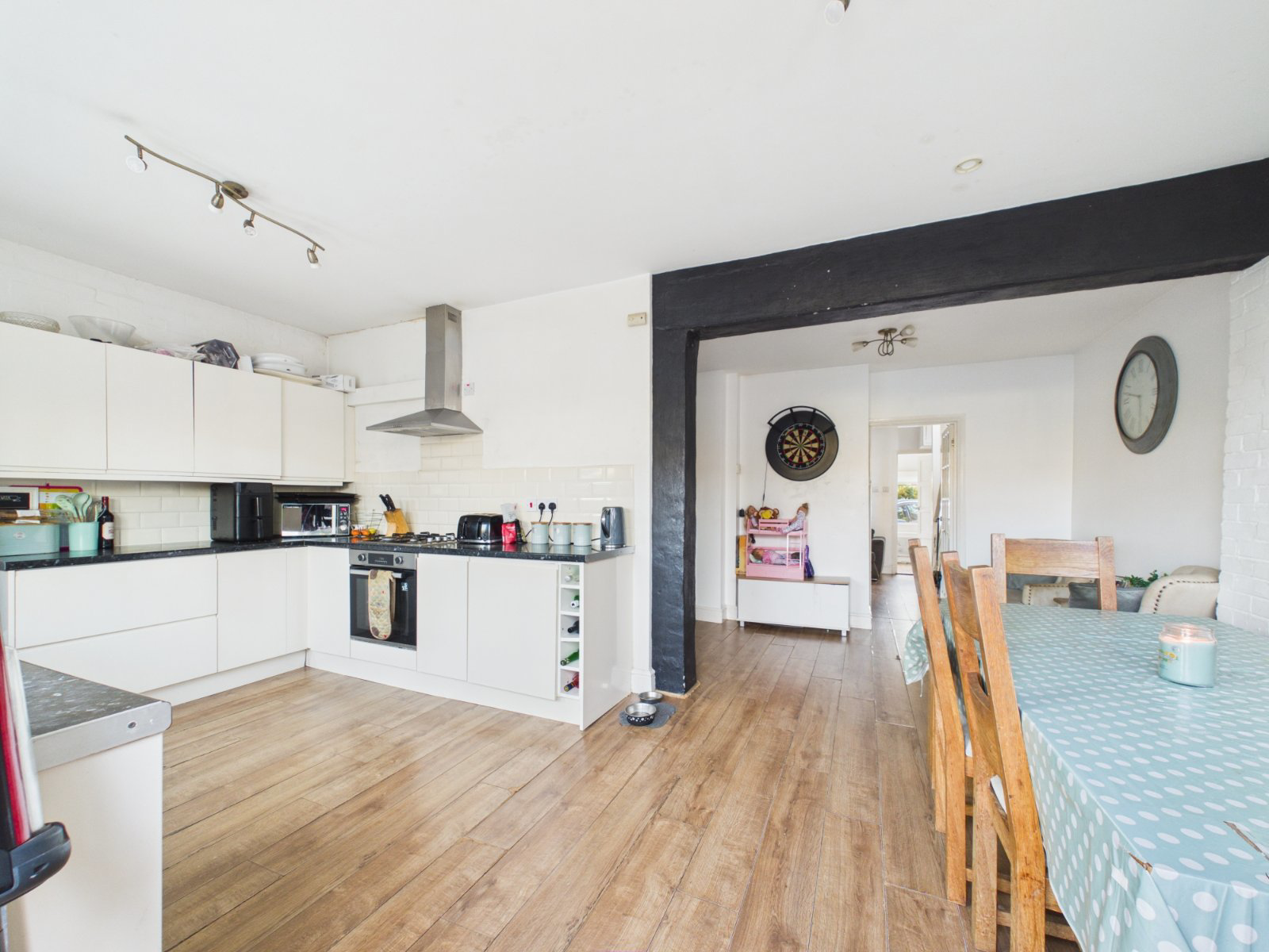 Coppermill Road, Wraysbury, Staines-Upon-Thames, Middlesex, TW19, photo 2