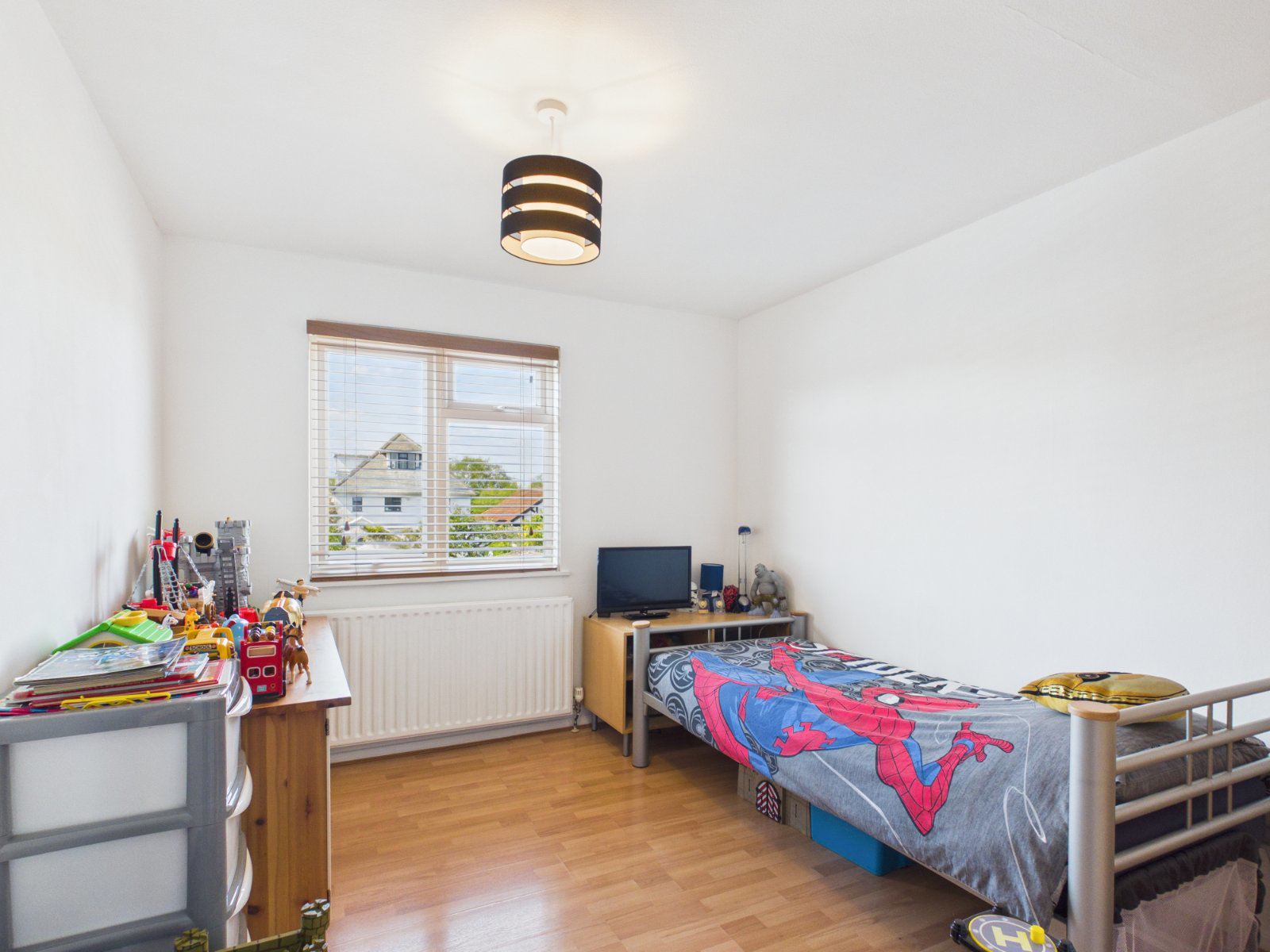 Park Avenue, Wraysbury, Berkshire, TW19, photo 8