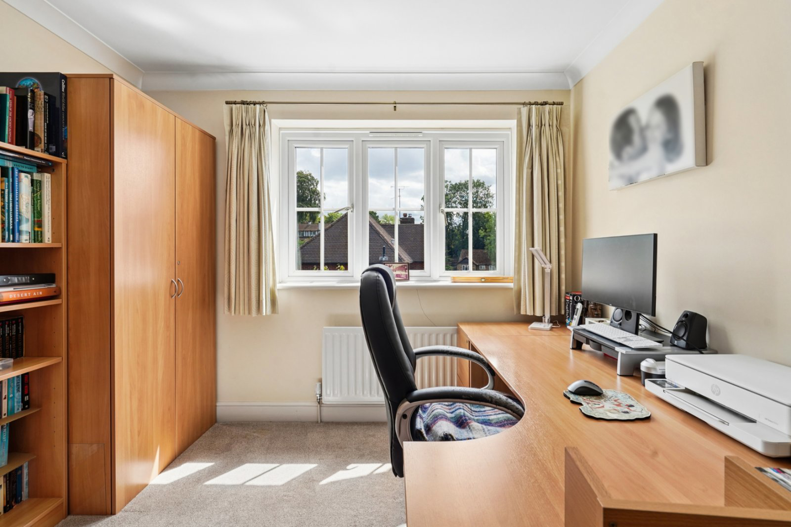 Beacon Close, Chalfont St. Peter, Gerrards Cross, Buckinghamshire, SL9, photo 11
