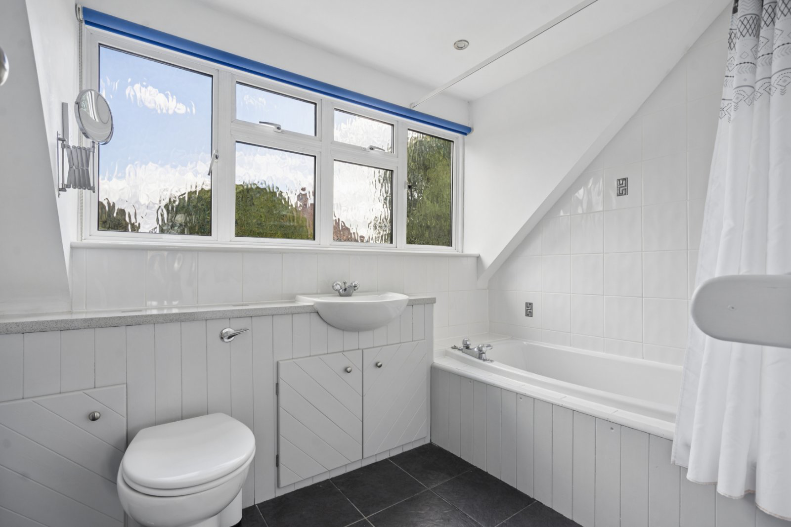 Copthall Corner, Chalfont St. Peter, Buckinghamshire, SL9, photo 10