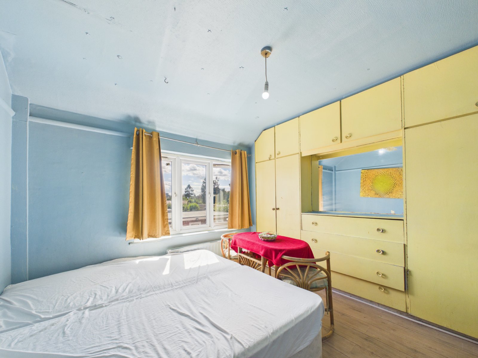Browning Way, Hounslow, Middlesex, TW5, photo 4