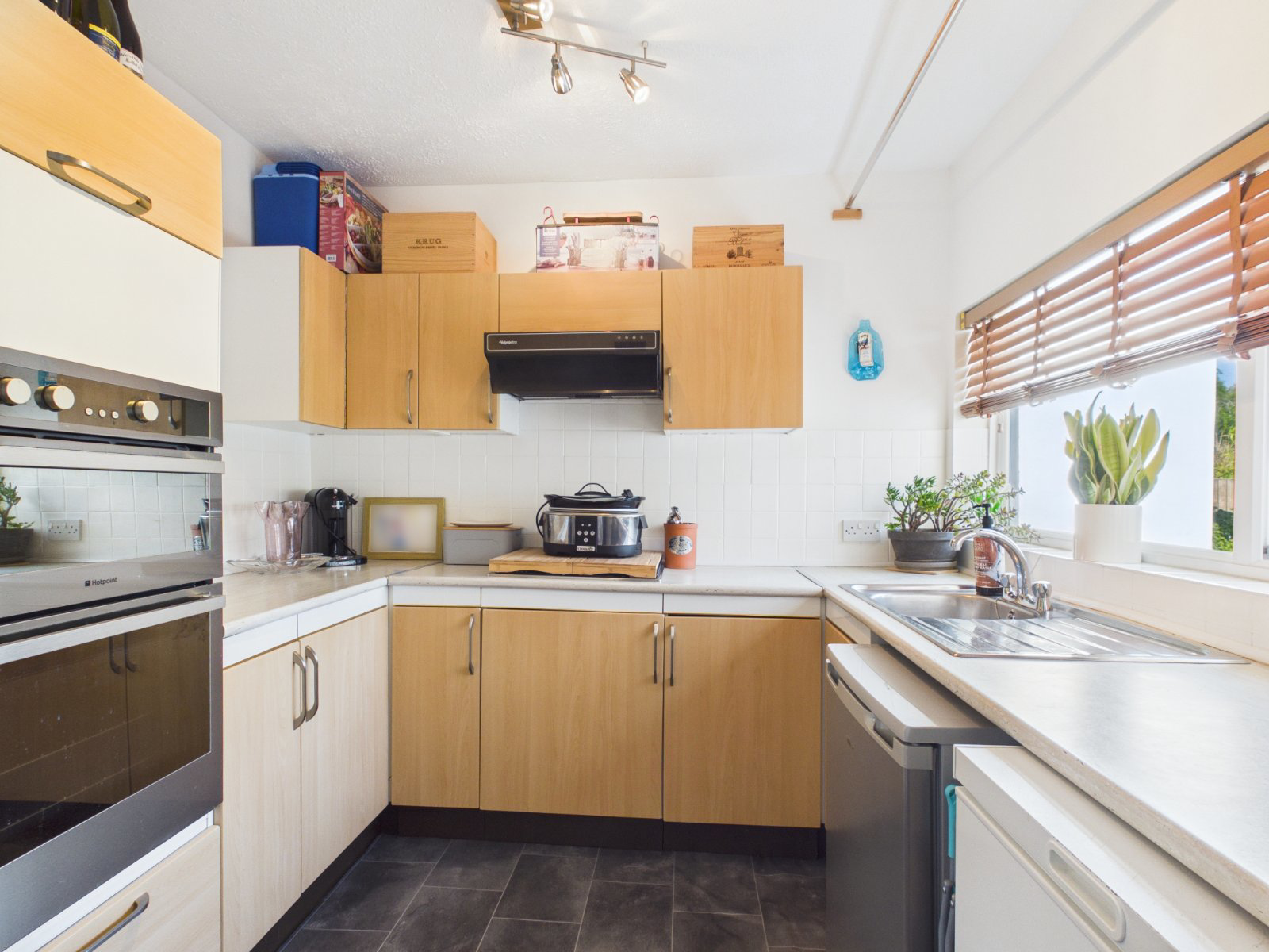 Park Avenue, Wraysbury, Berkshire, TW19, photo 10