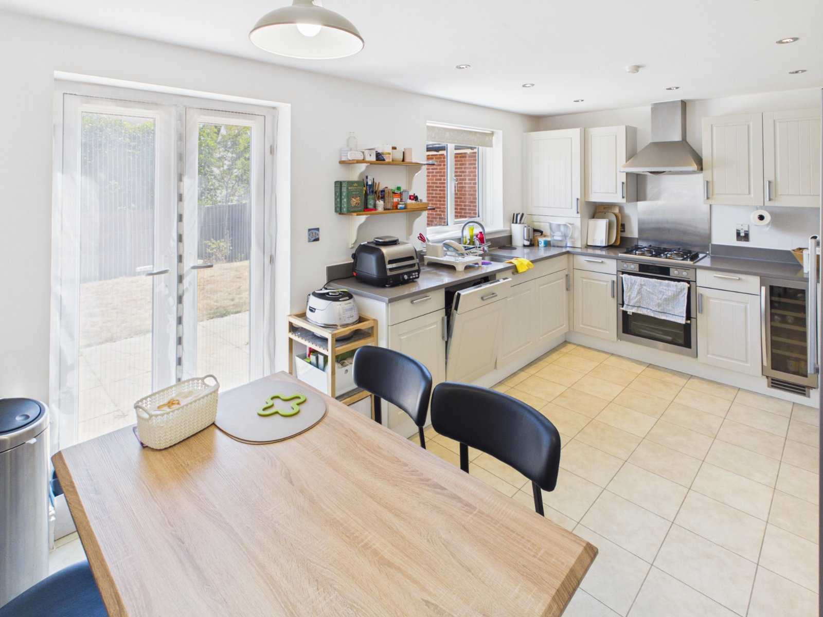 Grange Road, Chalfont St. Peter, Gerrards Cross, Buckinghamshire, SL9, photo 2