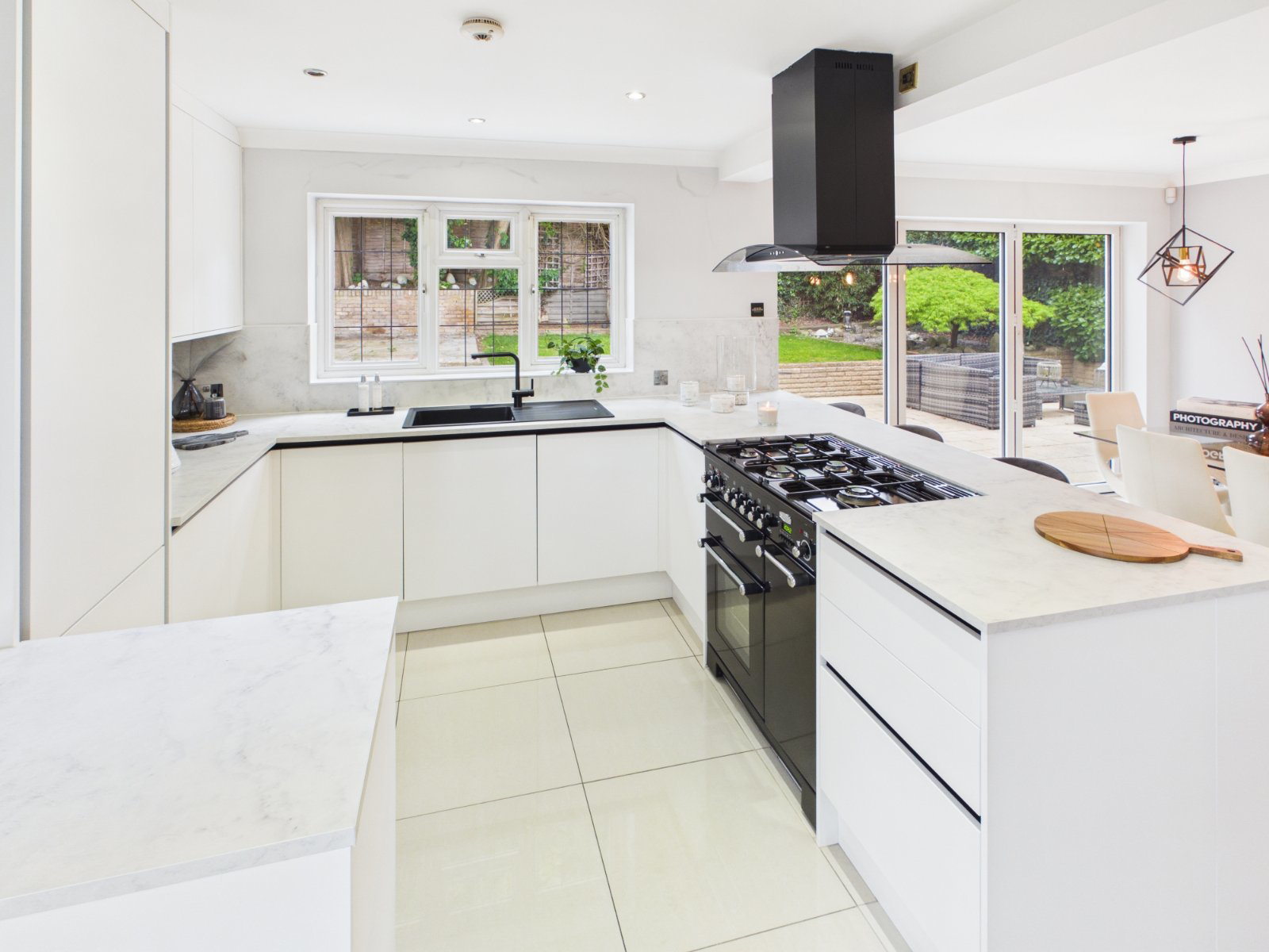 Amersham Road, Chalfont St. Peter, Buckinghamshire, SL9, photo 6