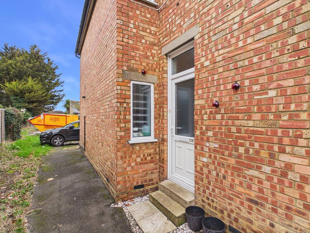 Kingston Road, Staines-upon-Thames, Surrey, TW18