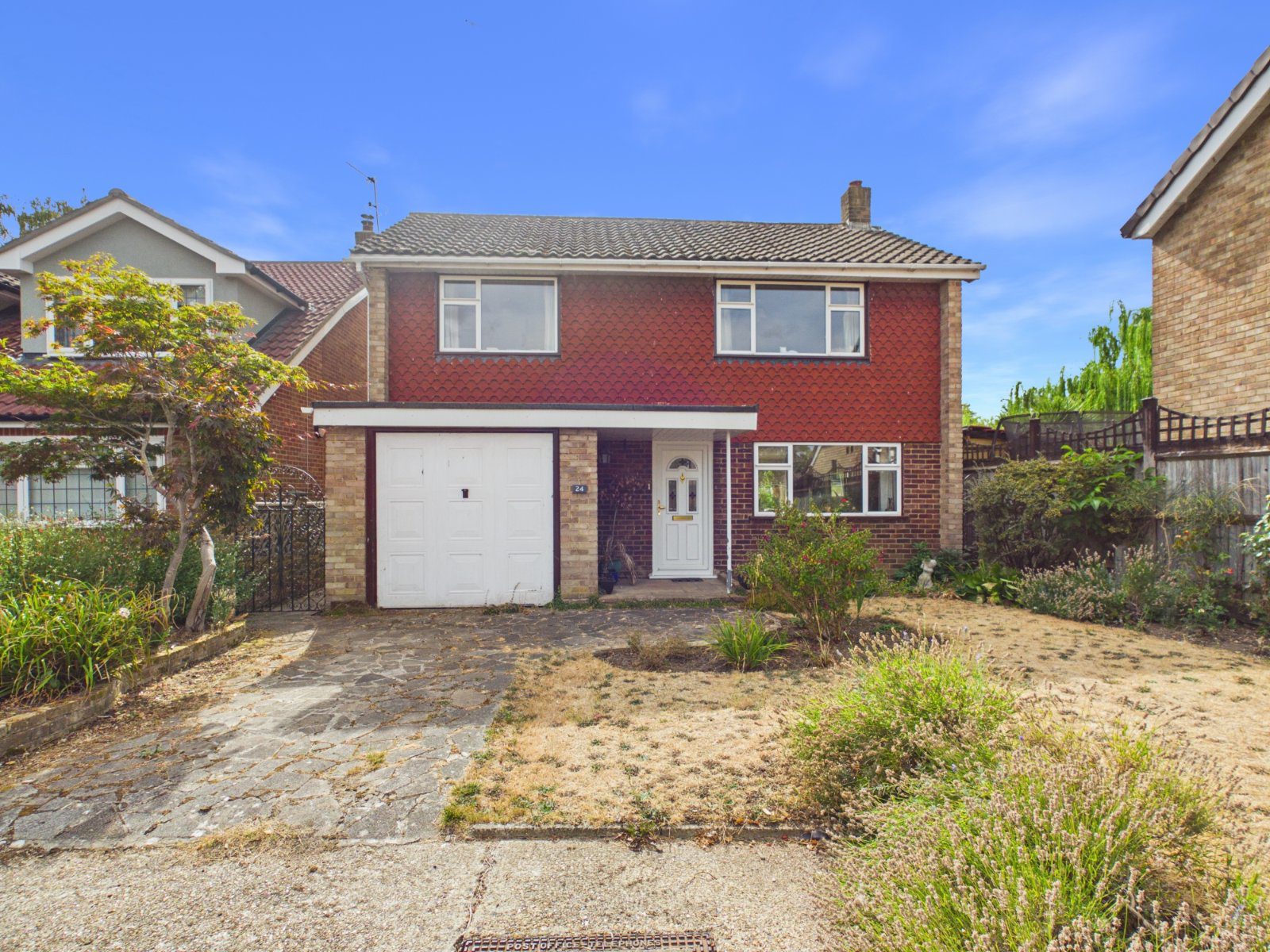 Hereford Close, Laleham, Surrey, TW18