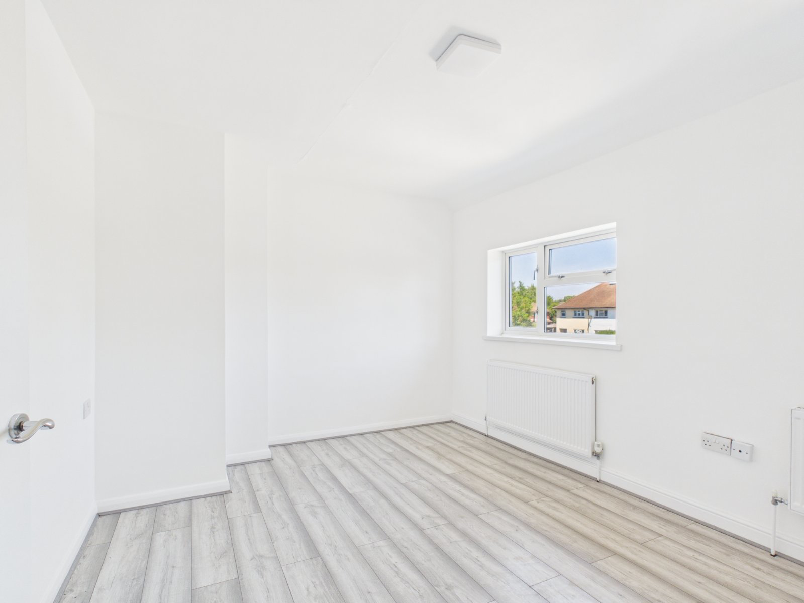 St. Pauls Road, Staines-upon-Thames, Surrey, TW18, photo 9