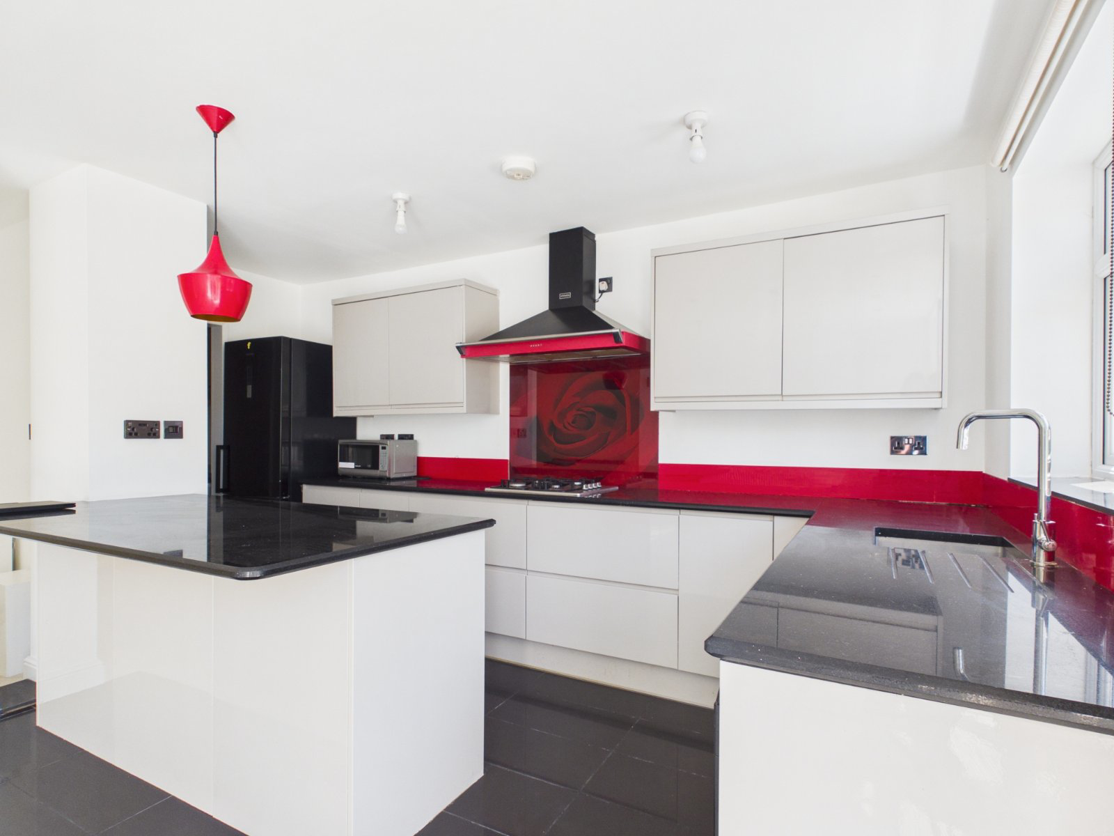 St. Pauls Road, Staines-upon-Thames, Surrey, TW18, photo 5