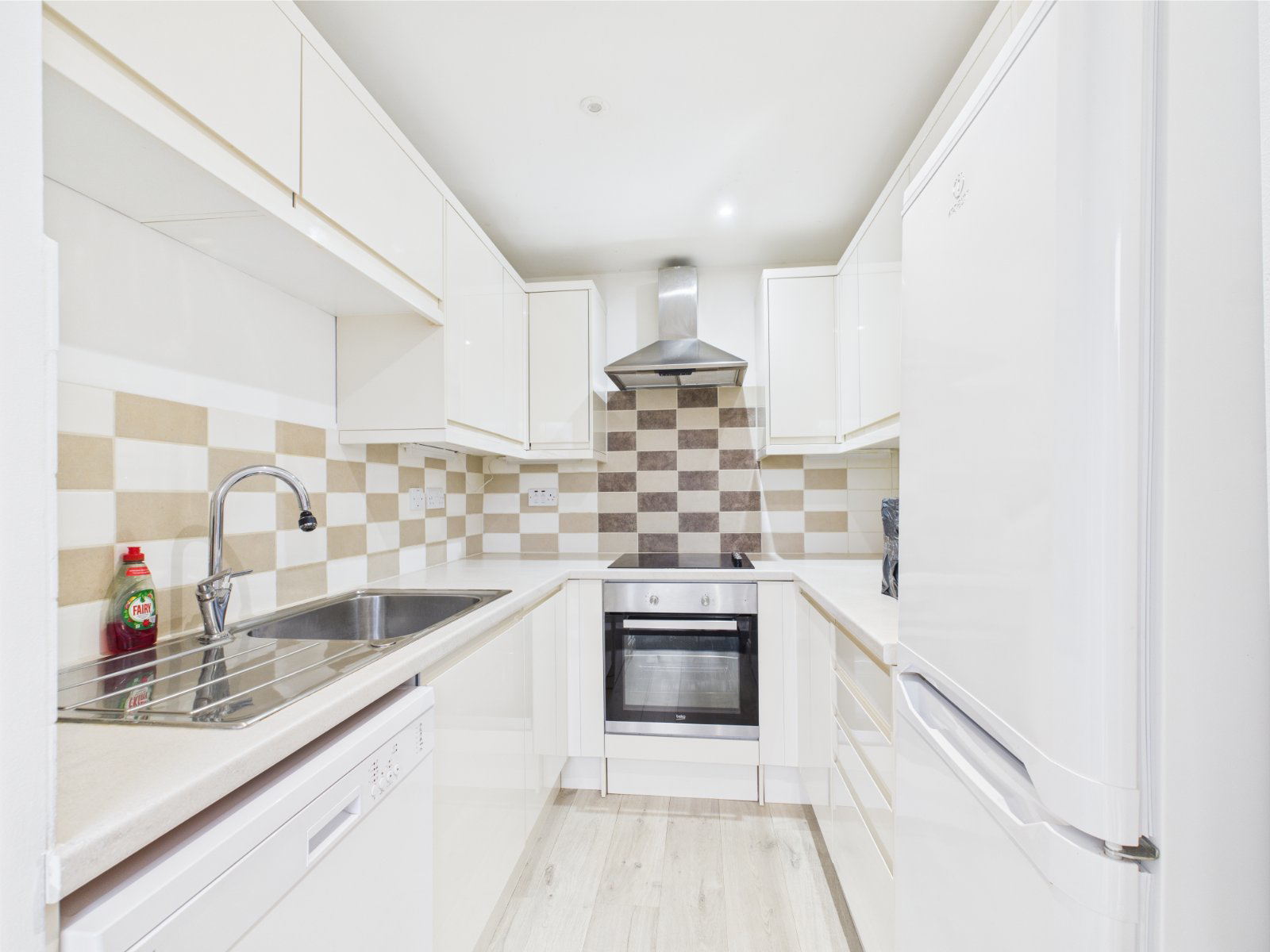 Coppermill Road, Wraysbury, Berkshire, TW19, photo 15