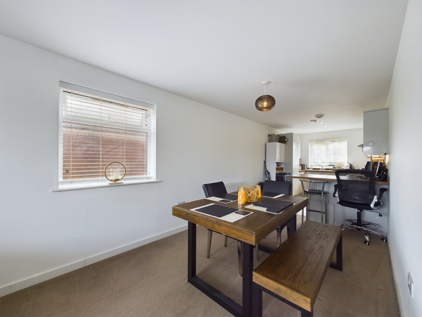 Woodthorpe Road, Ashford, Surrey, TW15, photo 13