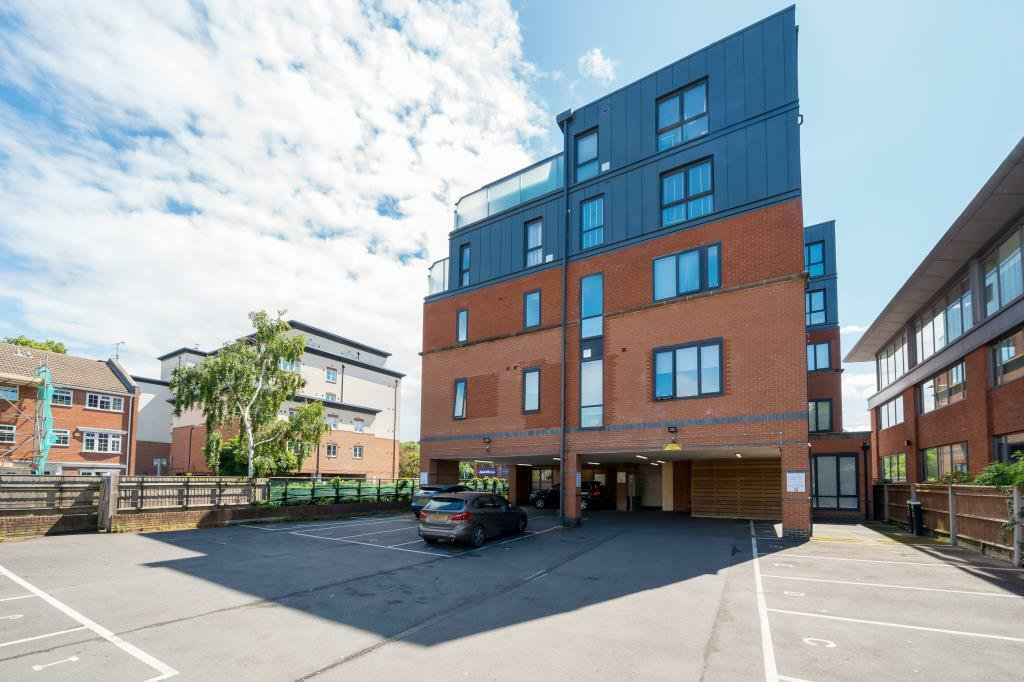 Bath Road, Slough, Berkshire, SL1, photo 7