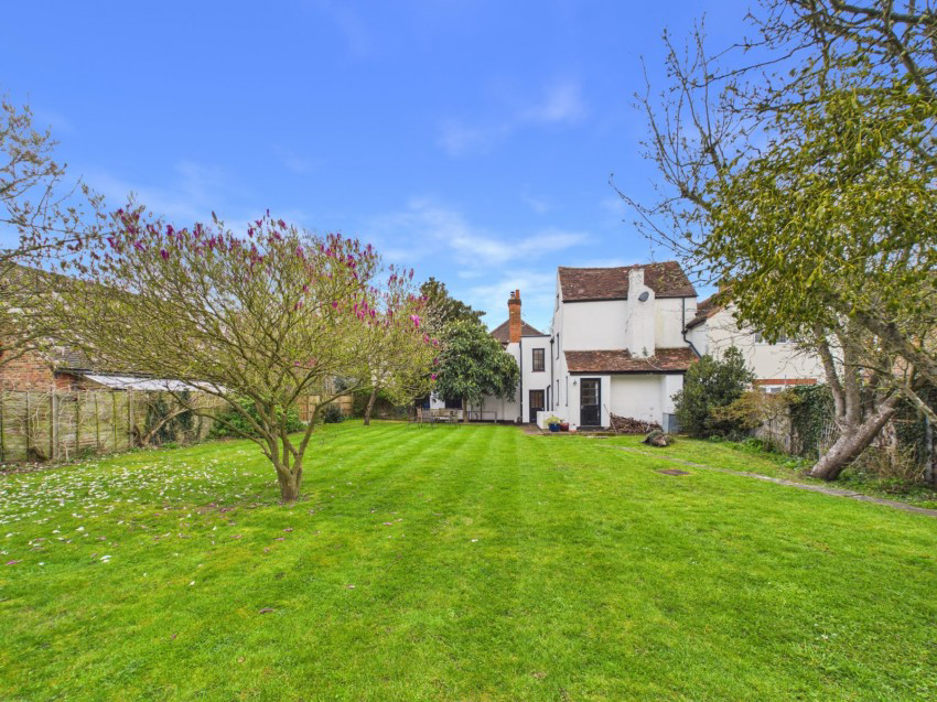 St. Andrews Close, Wraysbury, Berkshire, TW19