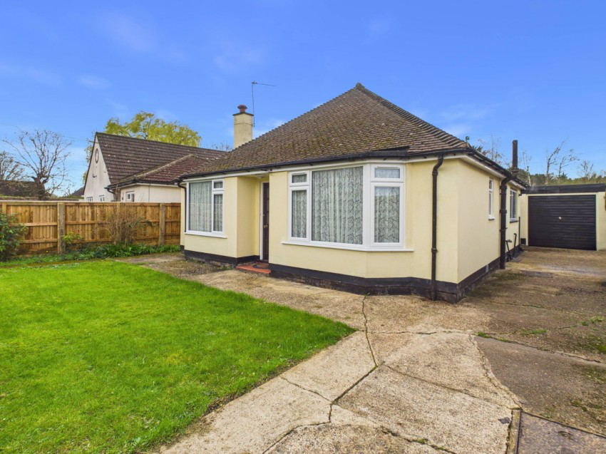 Stanlea, Crouch Lane, Winkfield, SL4