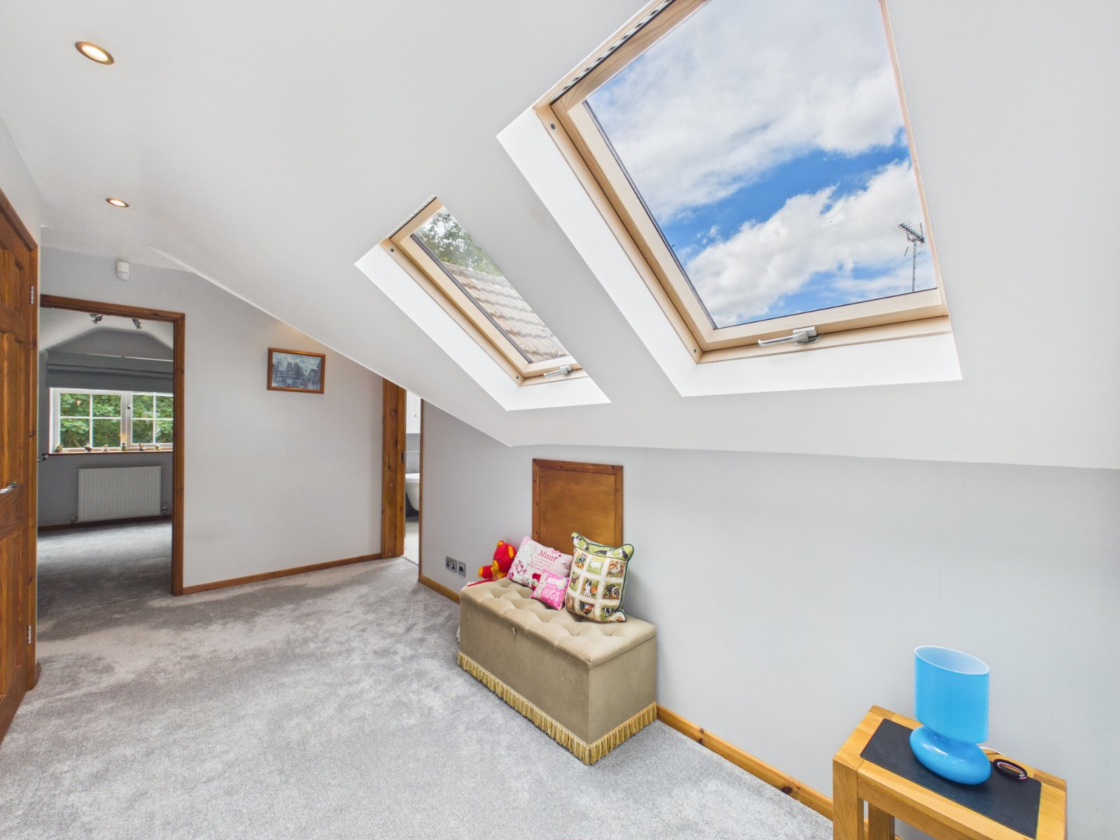 Philip Drive, Flackwell Heath, High Wycombe, Buckinghamshire, HP10, photo 22