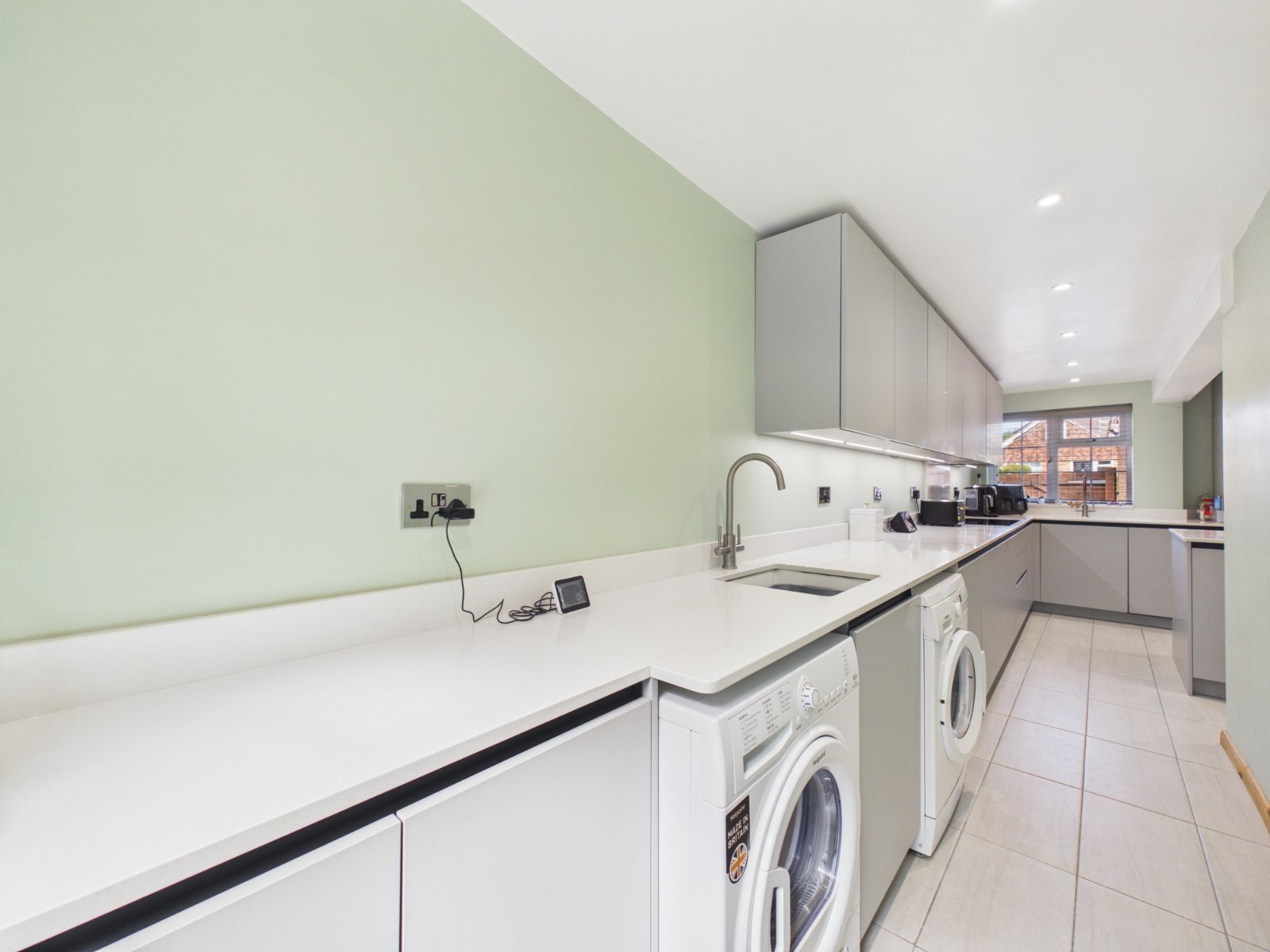 Philip Drive, Flackwell Heath, High Wycombe, Buckinghamshire, HP10, photo 10