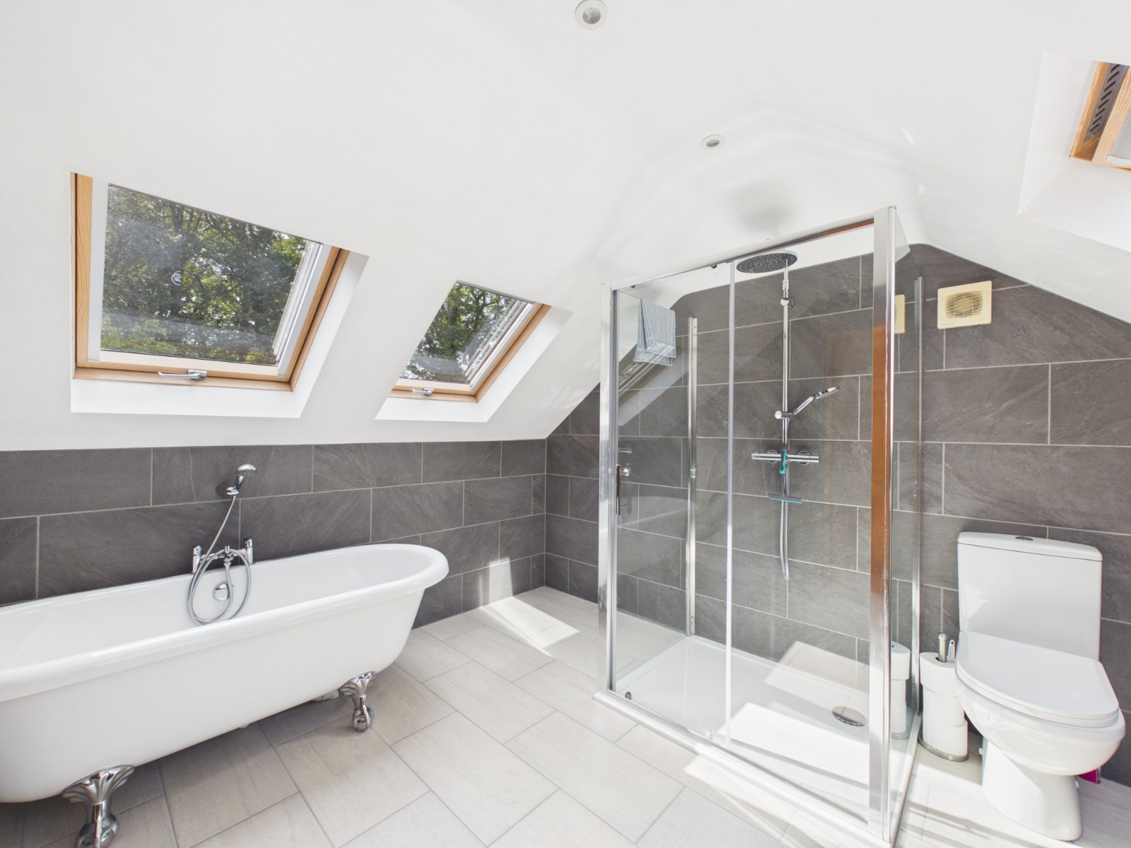 Philip Drive, Flackwell Heath, High Wycombe, Buckinghamshire, HP10, photo 27
