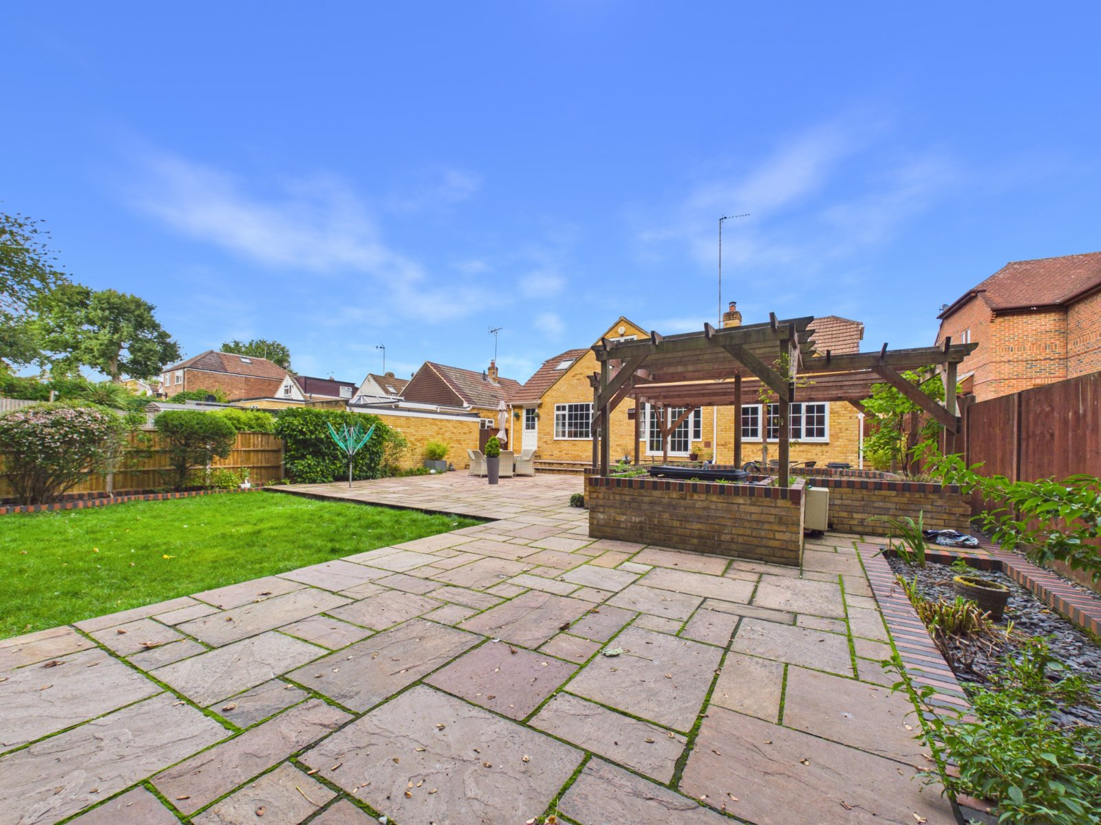 Philip Drive, Flackwell Heath, High Wycombe, Buckinghamshire, HP10, photo 35