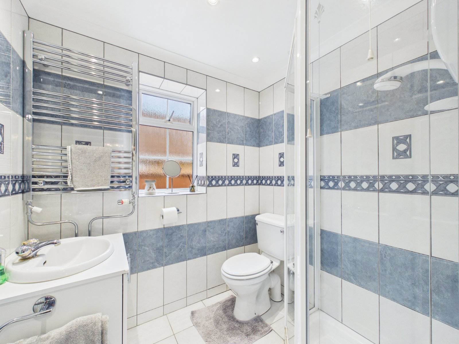 Philip Drive, Flackwell Heath, High Wycombe, Buckinghamshire, HP10, photo 20