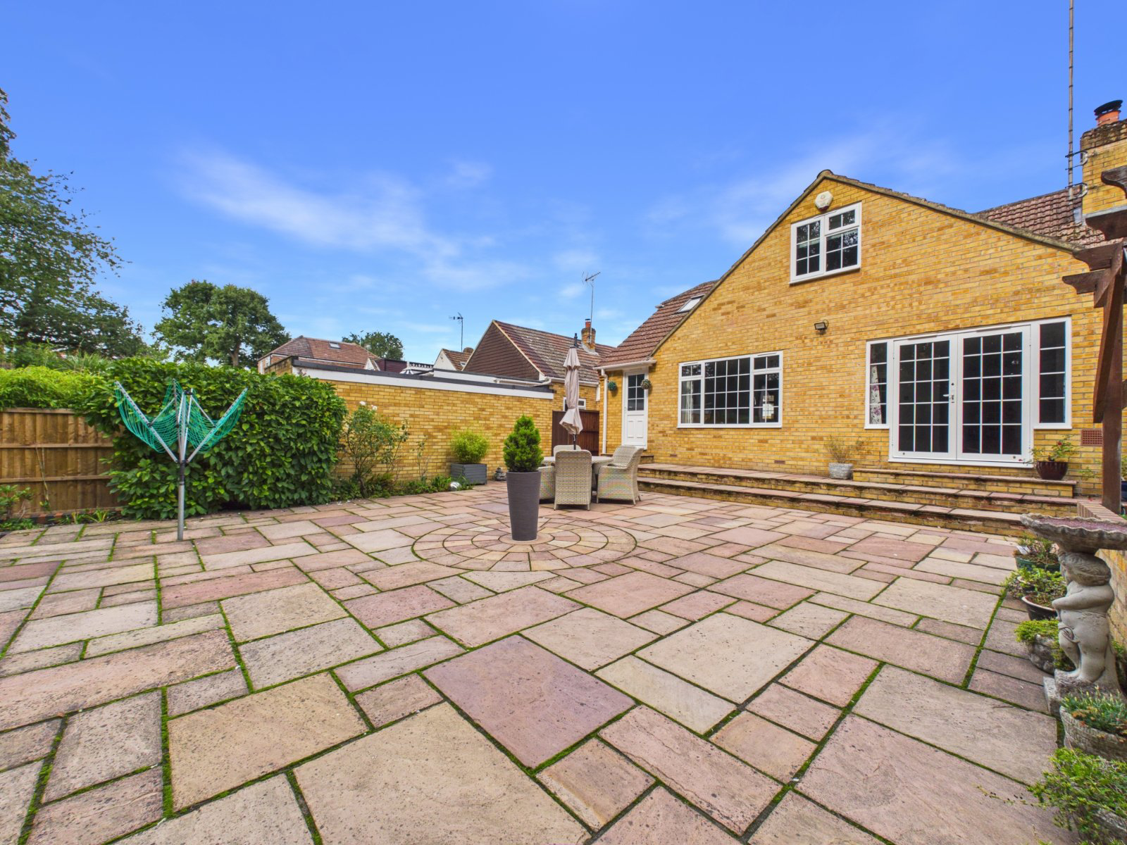 Philip Drive, Flackwell Heath, High Wycombe, Buckinghamshire, HP10, photo 34