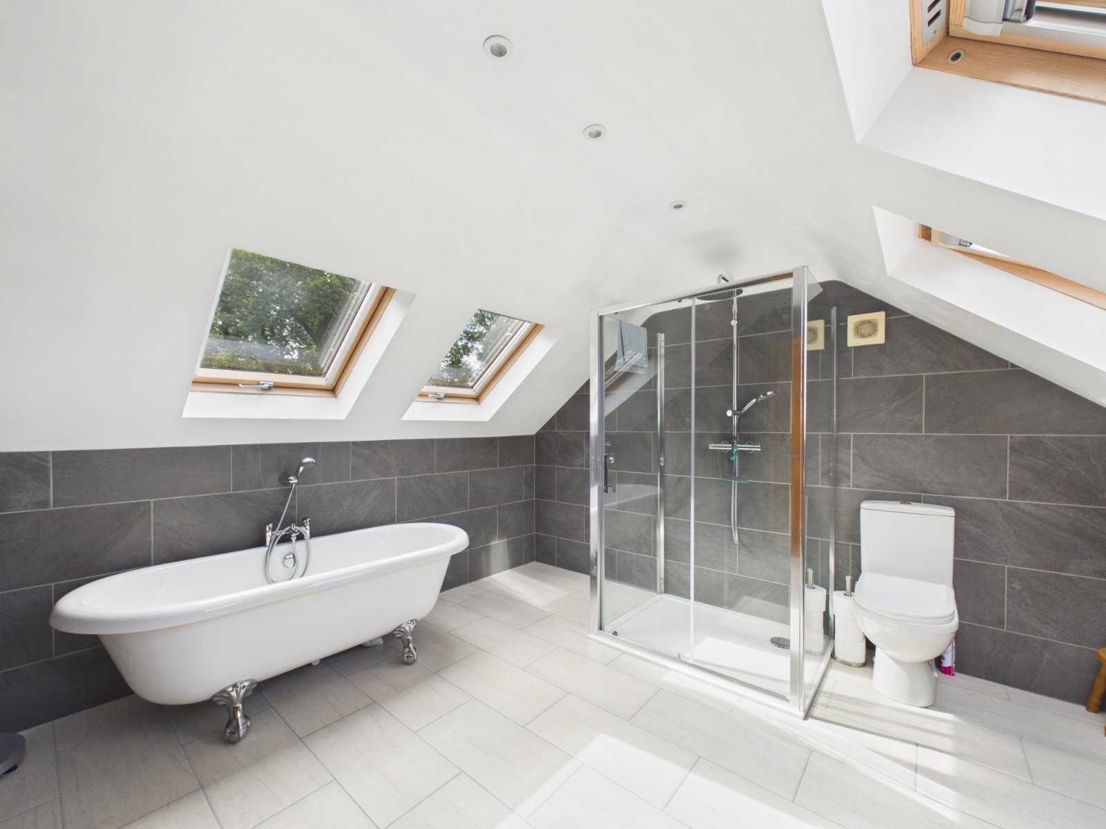 Philip Drive, Flackwell Heath, High Wycombe, Buckinghamshire, HP10, photo 4