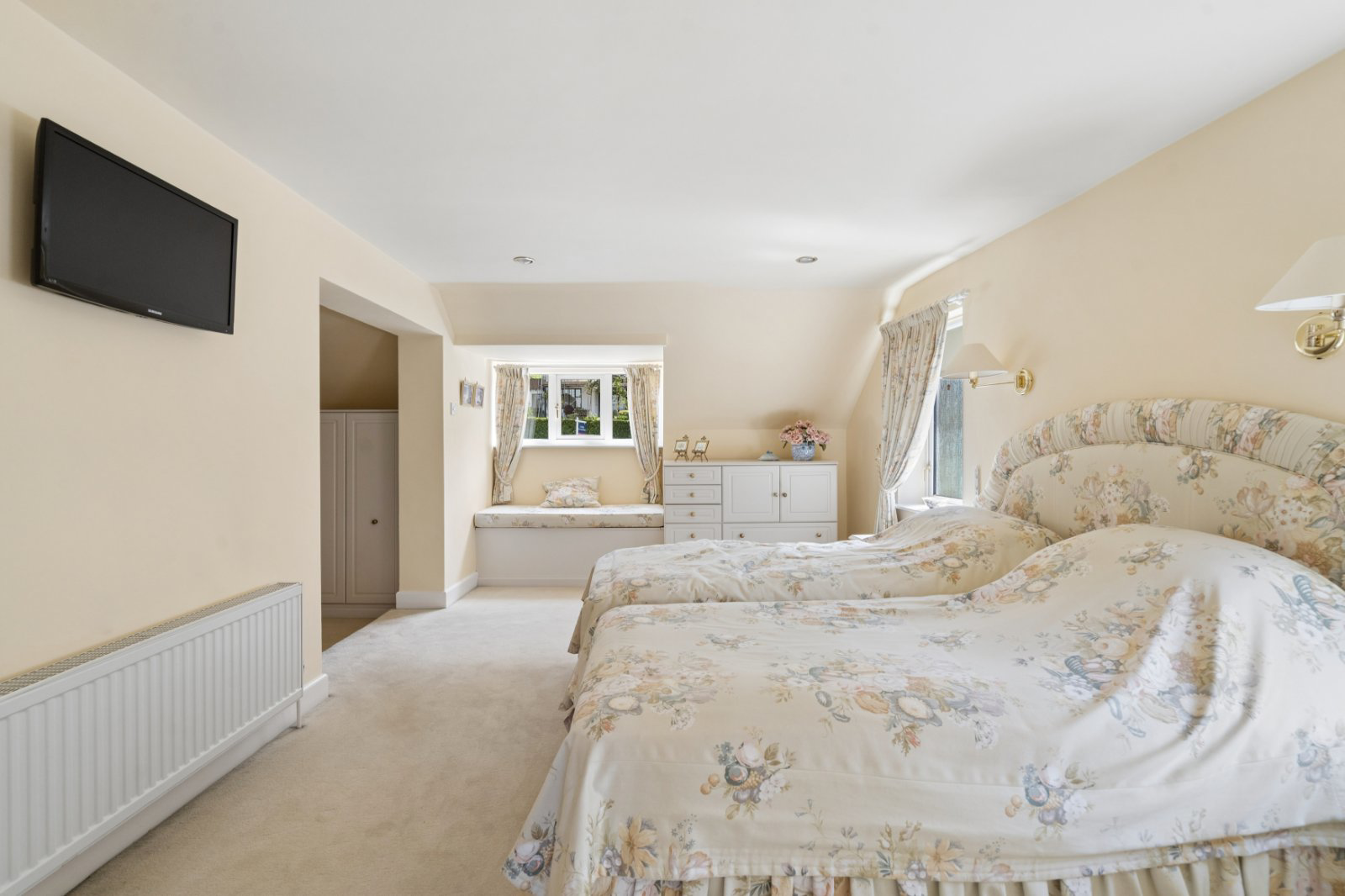 Lincoln Road, Chalfont St. Peter, Gerrards Cross, Buckinghamshire, SL9, photo 9