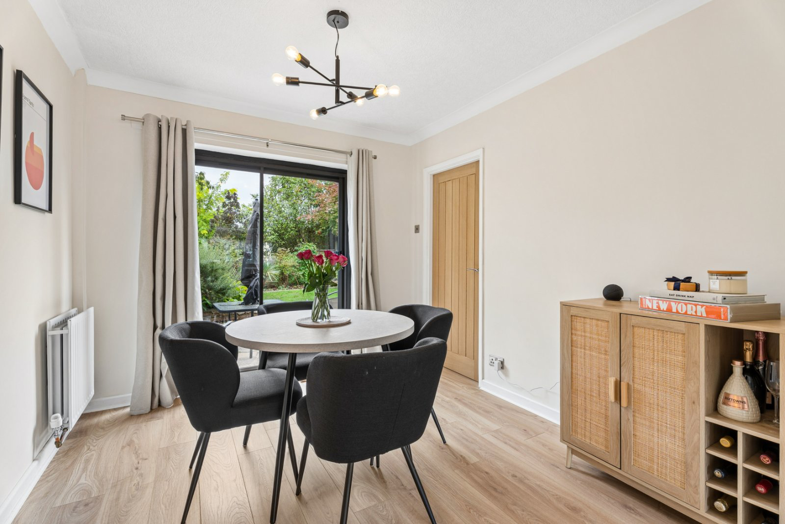 Laurel Road, Chalfont St. Peter, Buckinghamshire, SL9, photo 4