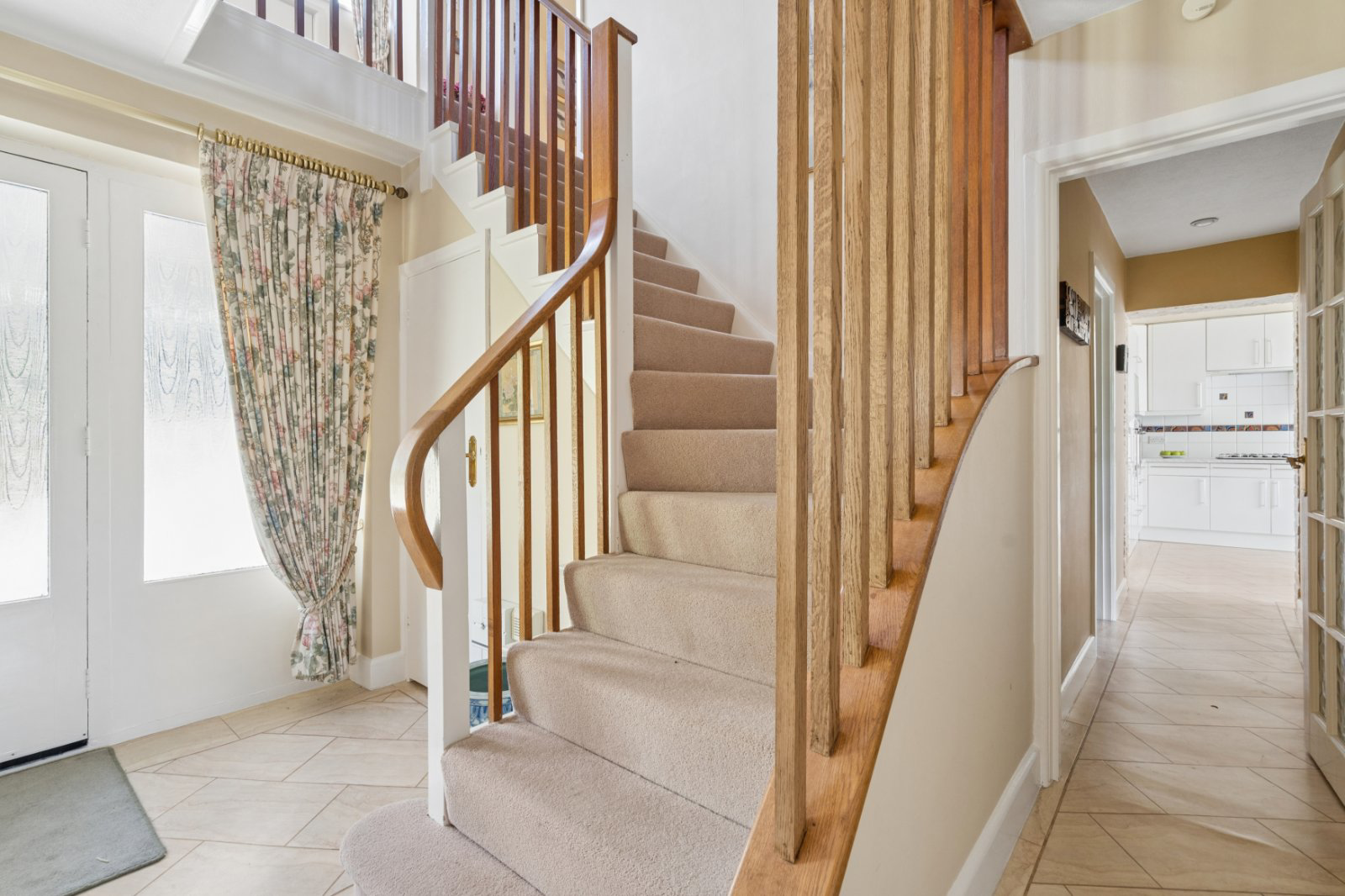 Lincoln Road, Chalfont St. Peter, Gerrards Cross, Buckinghamshire, SL9, photo 21