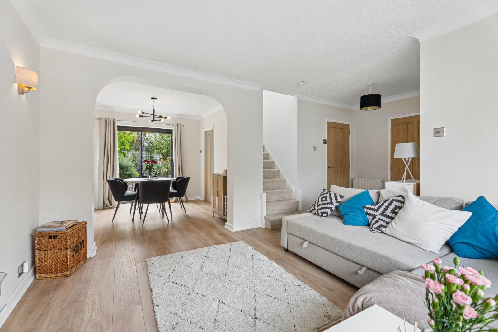 Laurel Road, Chalfont St. Peter, Buckinghamshire, SL9, photo 13